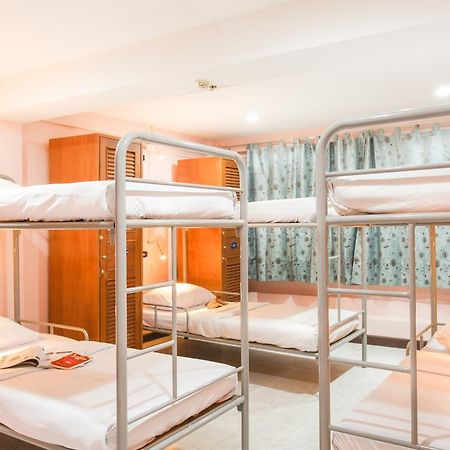Hostel 8 Sukhumvit Soi 8 בנגקוק חדר תמונה